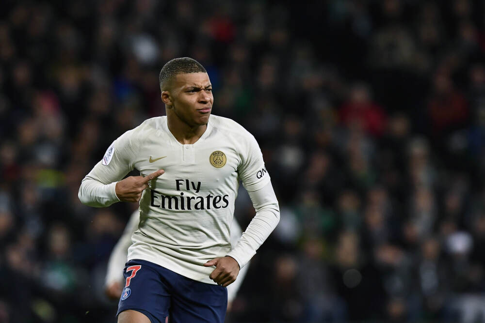 领跑十年：百度智能云全栈AI基础设施推动产业智能化